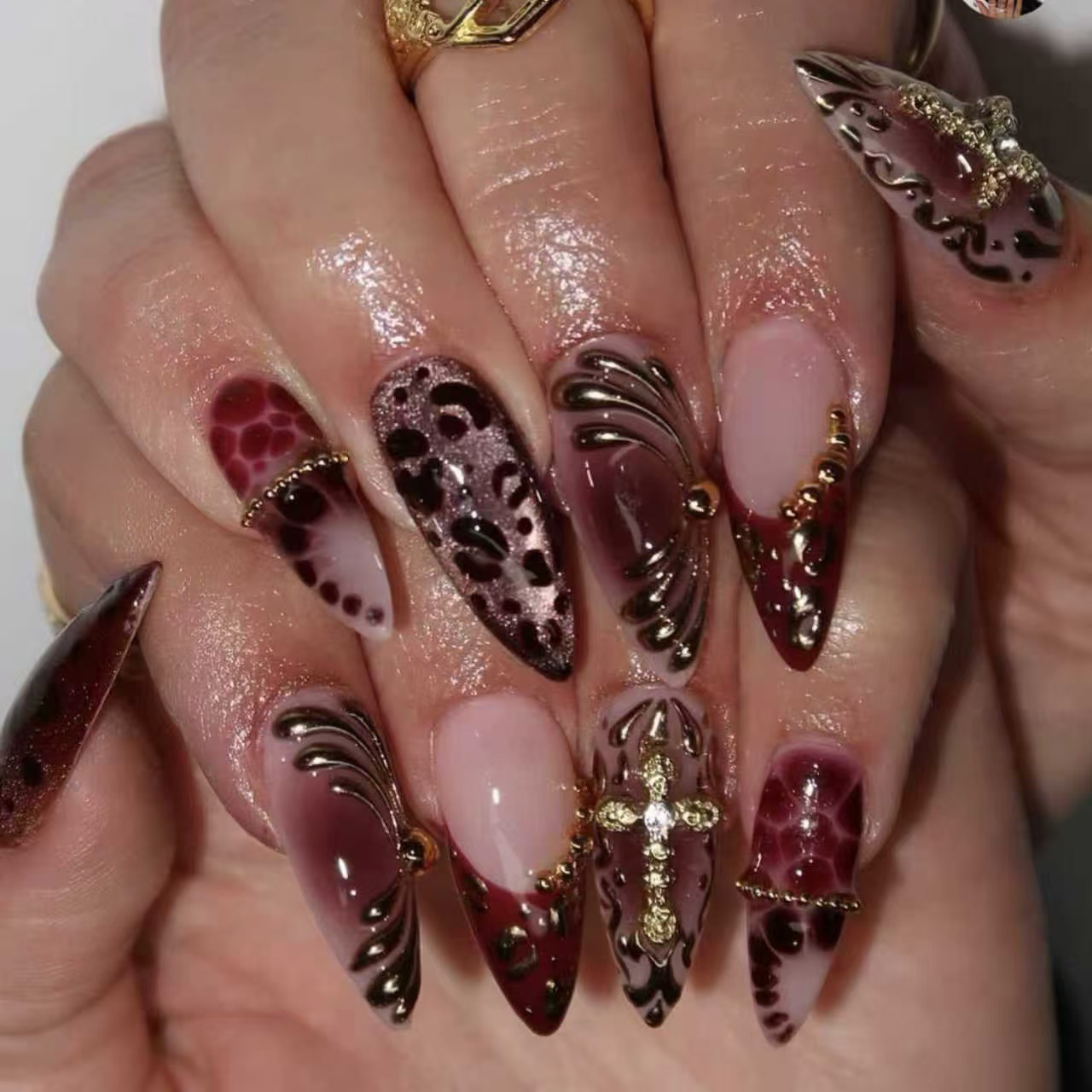 Nail Art Design - Medium fake nails for women gradient