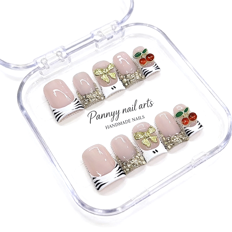 Duck Tip Press On Nails 10Pcs  - Nail Art Zebra ulasan dan harga
